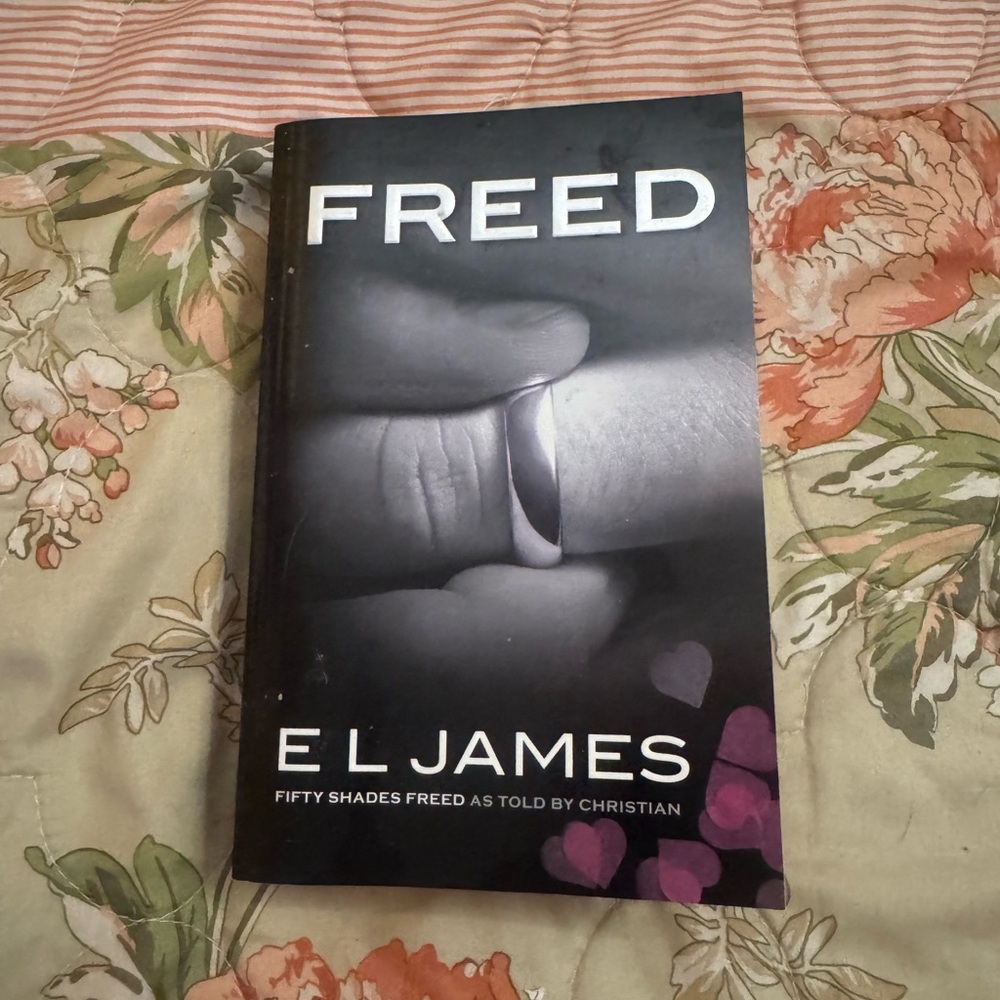 Freed by E L James Paperback
